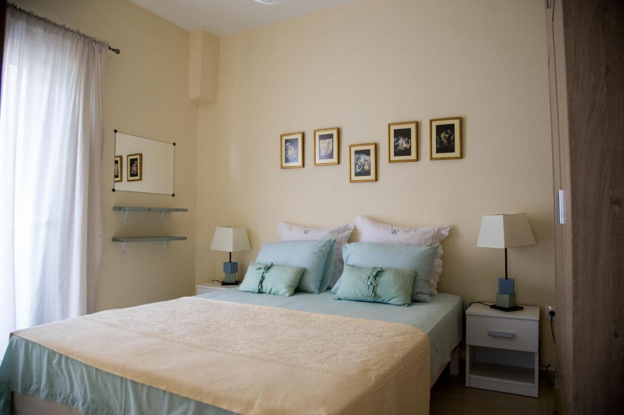 Blue Theros Apartments Παραλία Διονυσίου Εξωτερικό φωτογραφία