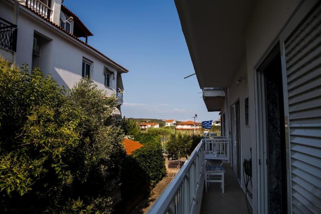 Blue Theros Apartments Παραλία Διονυσίου Εξωτερικό φωτογραφία